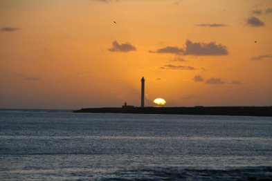 Sonnenuntergang hinter dem Faro de Punta Pechiguera